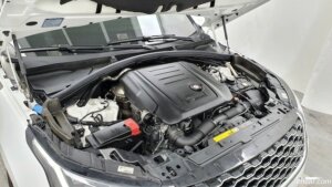Land Rover Range Rover Velar 2.0 D240 S 2019 года из Южной Кореи