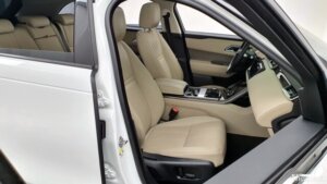 Land Rover Range Rover Velar 2.0 D240 S 2019 года из Южной Кореи