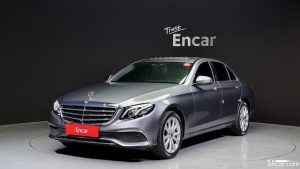 Mercedes-Benz E-Class E300 4MATIC Exclusive 2020 года из Южной Кореи