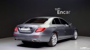 Mercedes-Benz E-Class E300 4MATIC Exclusive 2020 года из Южной Кореи