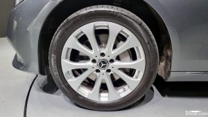 Mercedes-Benz E-Class E300 4MATIC Exclusive 2020 года из Южной Кореи