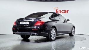Mercedes-Benz E-Class E220d 4MATIC Exclusive 2020 года из Южной Кореи