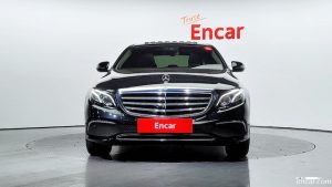 Mercedes-Benz E-Class E220d 4MATIC Exclusive 2020 года из Южной Кореи