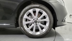 Mercedes-Benz E-Class E220d 4MATIC Exclusive 2020 года из Южной Кореи