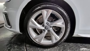 Audi A4 35 TDI Premium 2020 года из Южной Кореи