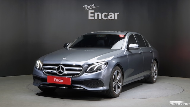 Mercedes-Benz E-Class E300 Avantgarde 2019 года из Кореи