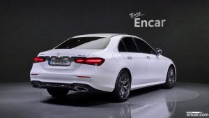 Mercedes-Benz E-Class E220d 4MATIC AMG Line 2021 года из Южной Кореи