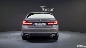 BMW 5-Series 530i Luxury 2021 года из Южной Кореи