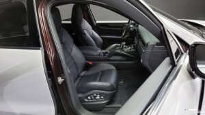 Porsche Cayenne 3.0 Coupe 2021 года из Южной Кореи