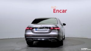 Mercedes-Benz E-Class E220d 4MATIC AMG Line 2021 года из Южной Кореи
