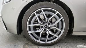 Mercedes-Benz E-Class E220d 4MATIC AMG Line 2021 года из Южной Кореи