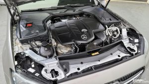 Mercedes-Benz E-Class E220d 4MATIC AMG Line 2021 года из Южной Кореи