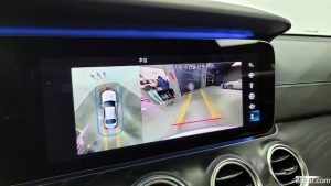 Mercedes-Benz E-Class E220d 4MATIC AMG Line 2021 года из Южной Кореи