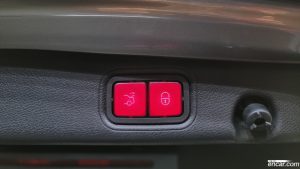 Mercedes-Benz E-Class E220d 4MATIC AMG Line 2021 года из Южной Кореи