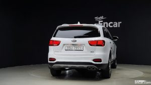 Kia Sorento Дизель 2.0 2WD 2020 года из Южной Кореи