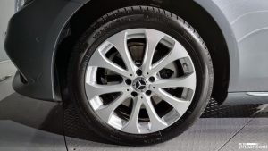 Mercedes-Benz E-Class E220d 4MATIC Exclusive 2020 года из Южной Кореи