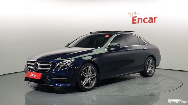 Mercedes-Benz E-Class E300 4MATIC AMG Line 2020 года из Кореи