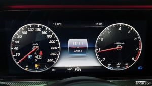 Mercedes-Benz E-Class E300 4MATIC AMG Line 2020 года из Южной Кореи