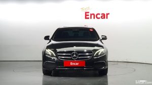 Mercedes-Benz E-Class E250 Avantgarde 2020 года из Южной Кореи