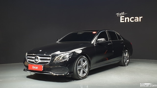 Mercedes-Benz E-Class E300 Avantgarde 2019 года из Кореи