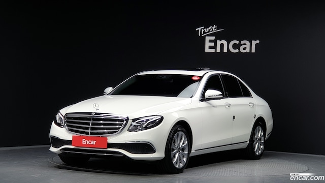 Mercedes-Benz E-Class E220d 4MATIC Exclusive 2019 года из Кореи