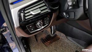 BMW 5-Series 520d Luxury Plus 2020 года из Южной Кореи