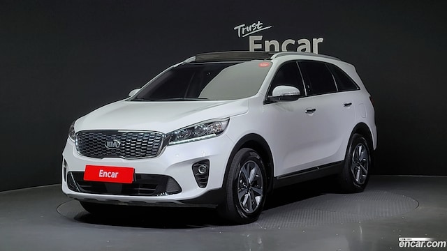 Kia Sorento Дизель 2.0 2WD 2019 года из Кореи
