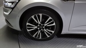Renault-Korea(Samsung) SM6 2.0 GDe Premiere 2020 года из Южной Кореи