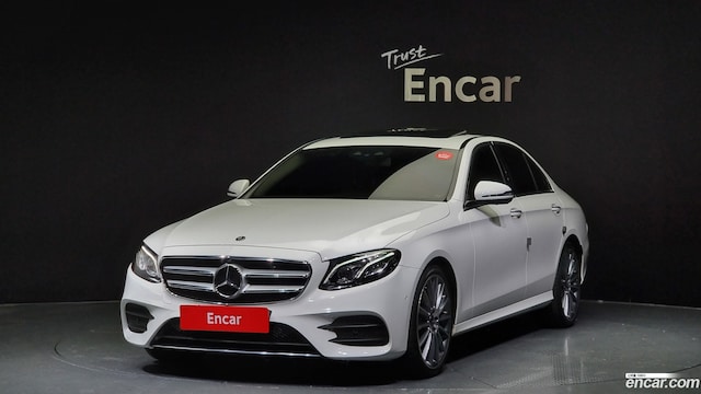 Mercedes-Benz E-Class E300 4MATIC AMG Line 2019 года из Кореи