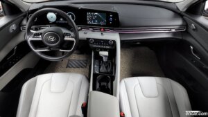 Hyundai AVANTE 1.6 2021 года из Южной Кореи