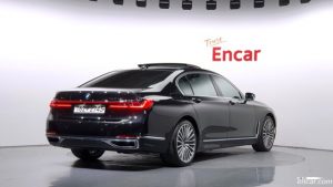 BMW 7-Series 740Ld xDrive Design Pure Excellence 2020 года из Южной Кореи