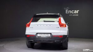 Volvo XC40 T4 R-디자인 2020 года из Южной Кореи