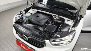Volvo XC40 T4 R-디자인 2020 года из Южной Кореи