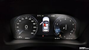 Volvo XC40 T4 R-디자인 2020 года из Южной Кореи
