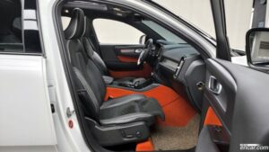 Volvo XC40 T4 R-디자인 2020 года из Южной Кореи