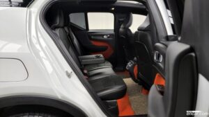 Volvo XC40 T4 R-디자인 2020 года из Южной Кореи