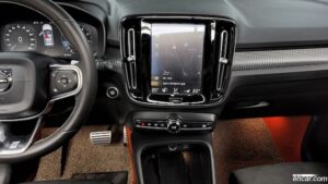 Volvo XC40 T4 R-디자인 2020 года из Южной Кореи