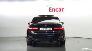 BMW 3-Series 330i Luxury 2020 года из Южной Кореи