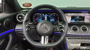 Mercedes-Benz E-Class E220d 4MATIC AMG Line 2021 года из Южной Кореи