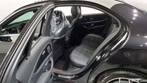 Mercedes-Benz E-Class E220d 4MATIC AMG Line 2021 года из Южной Кореи