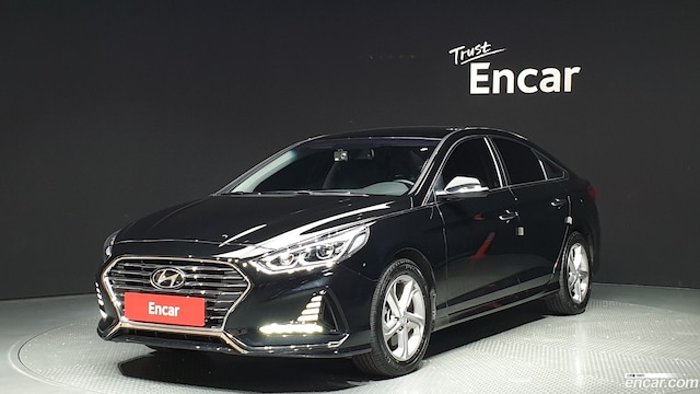 Hyundai Sonata 2.0 Smart Choice 2019 года из Кореи
