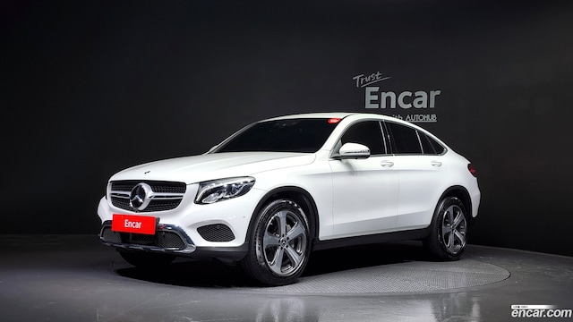 Mercedes-Benz GLC-Class GLC300 4MATIC Coupe 2019 года из Кореи
