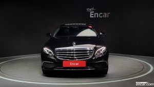 Mercedes-Benz E-Class E220d 4MATIC Exclusive 2020 года из Южной Кореи