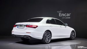 Mercedes-Benz E-Class E220d 4MATIC AMG Line 2021 года из Южной Кореи