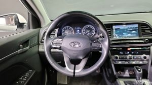 Hyundai AVANTE 1.6 2020 года из Южной Кореи