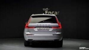 Volvo XC60 D5 Inscription 2020 года из Южной Кореи