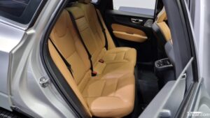 Volvo XC60 D5 Inscription 2020 года из Южной Кореи
