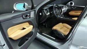 Volvo XC60 D5 Inscription 2020 года из Южной Кореи