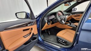 BMW 5-Series 520i M Sport 2021 года из Южной Кореи