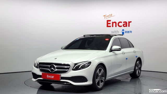 Mercedes-Benz E-Class E300 Avantgarde 2019 года из Кореи